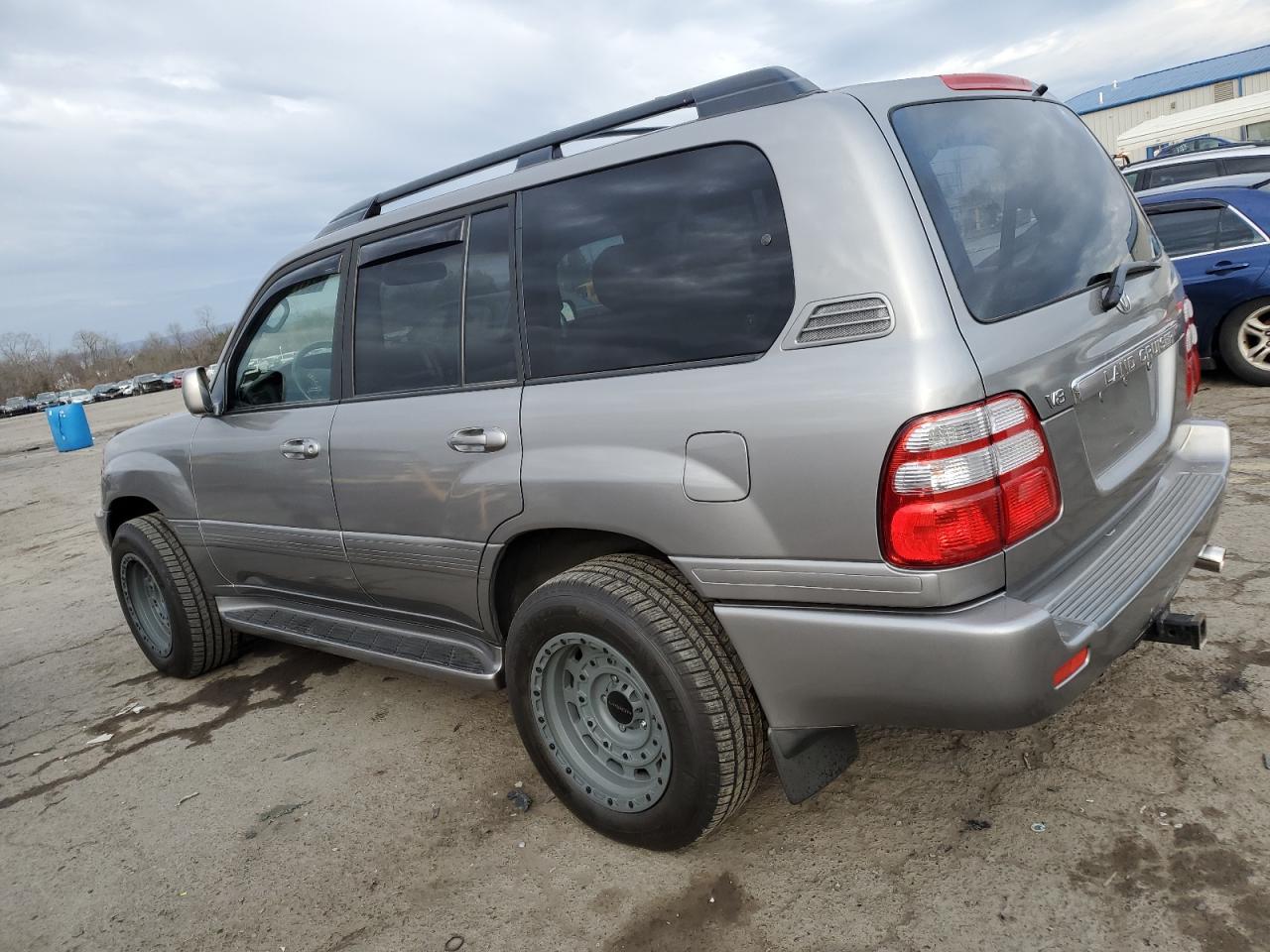 TOYOTA LAND CRUISER