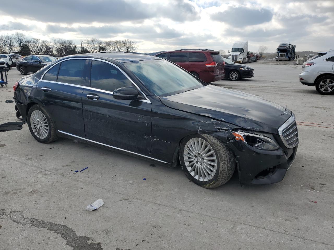 2016 MERCEDES-BENZ C 300