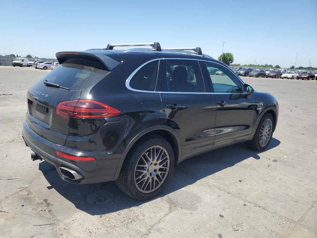 2016 PORSCHE CAYENNE