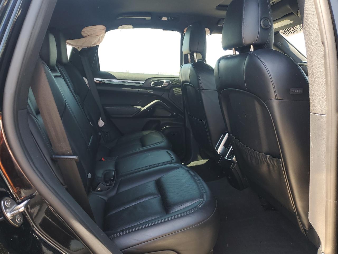 2016 PORSCHE CAYENNE