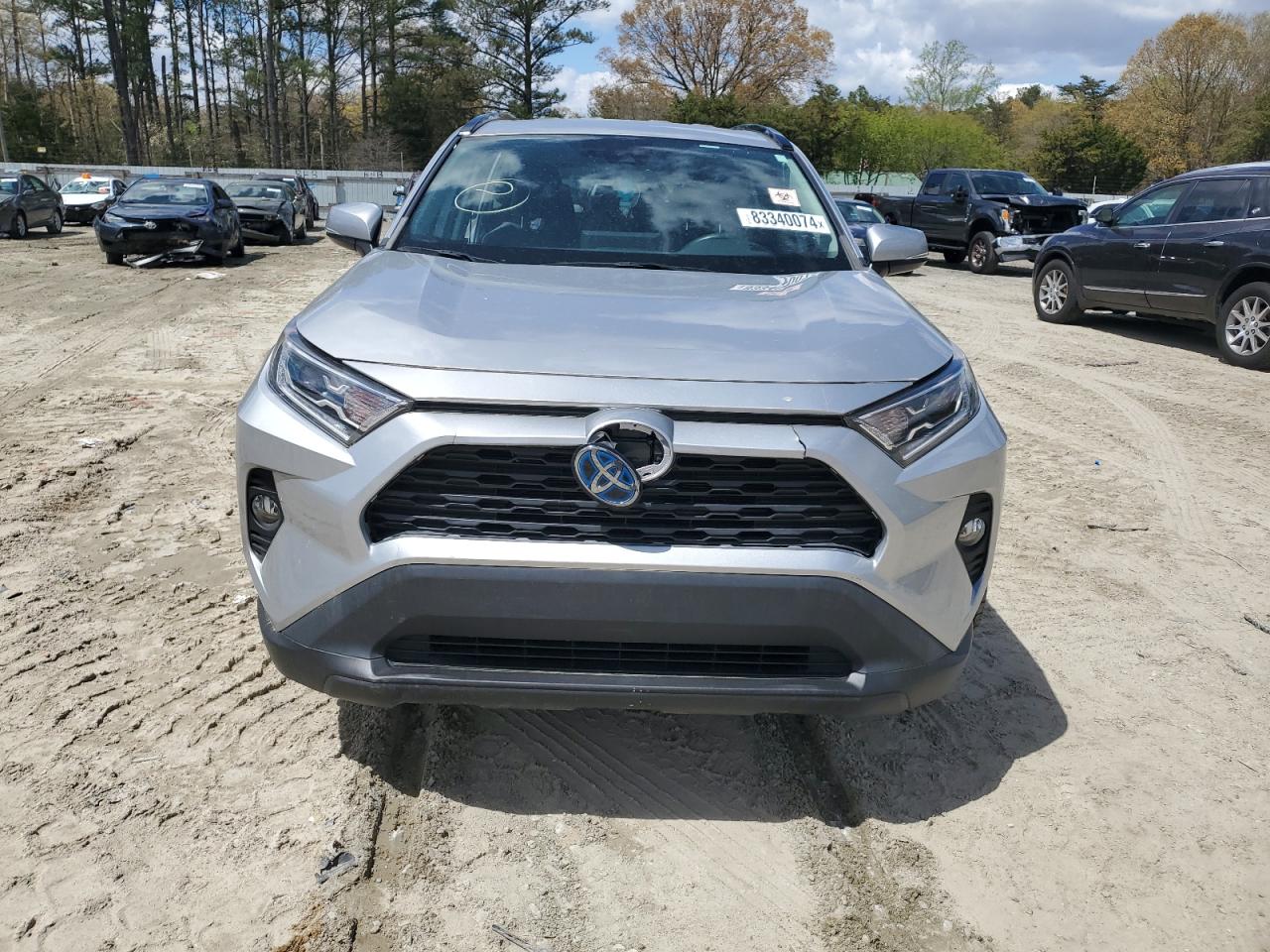 2020 TOYOTA RAV4 XLE